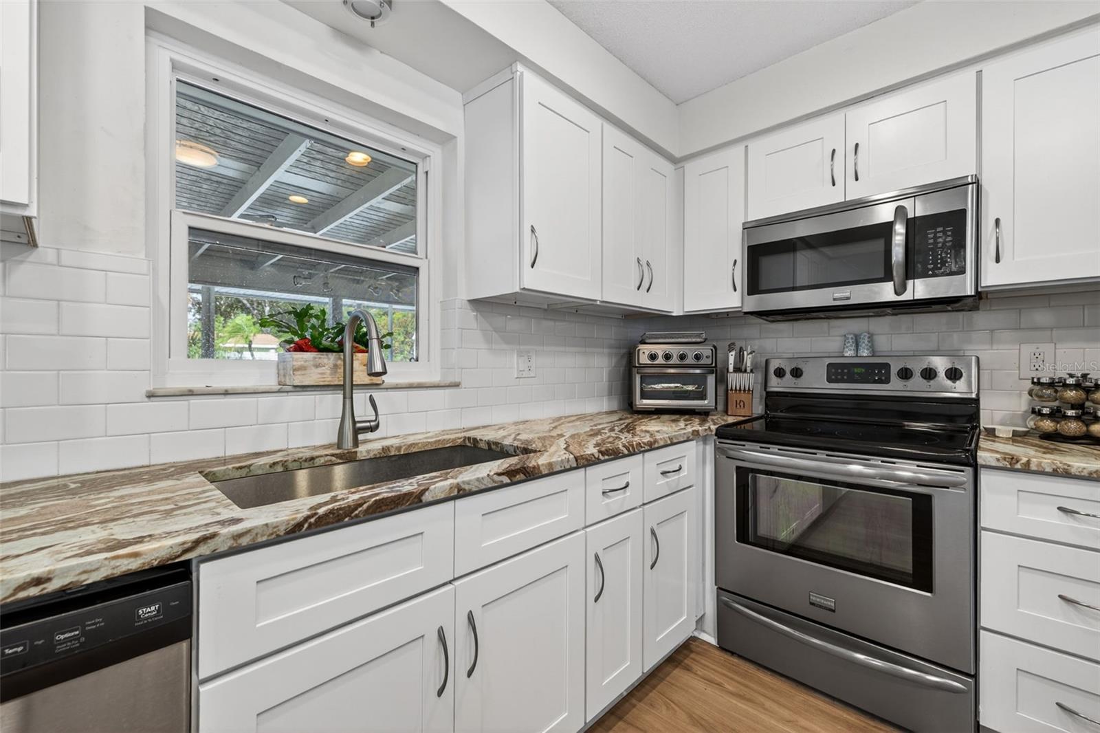 CROSS BAYOU ESTATES - Residential