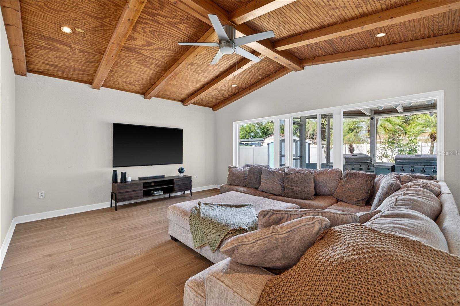 CROSS BAYOU ESTATES - Residential