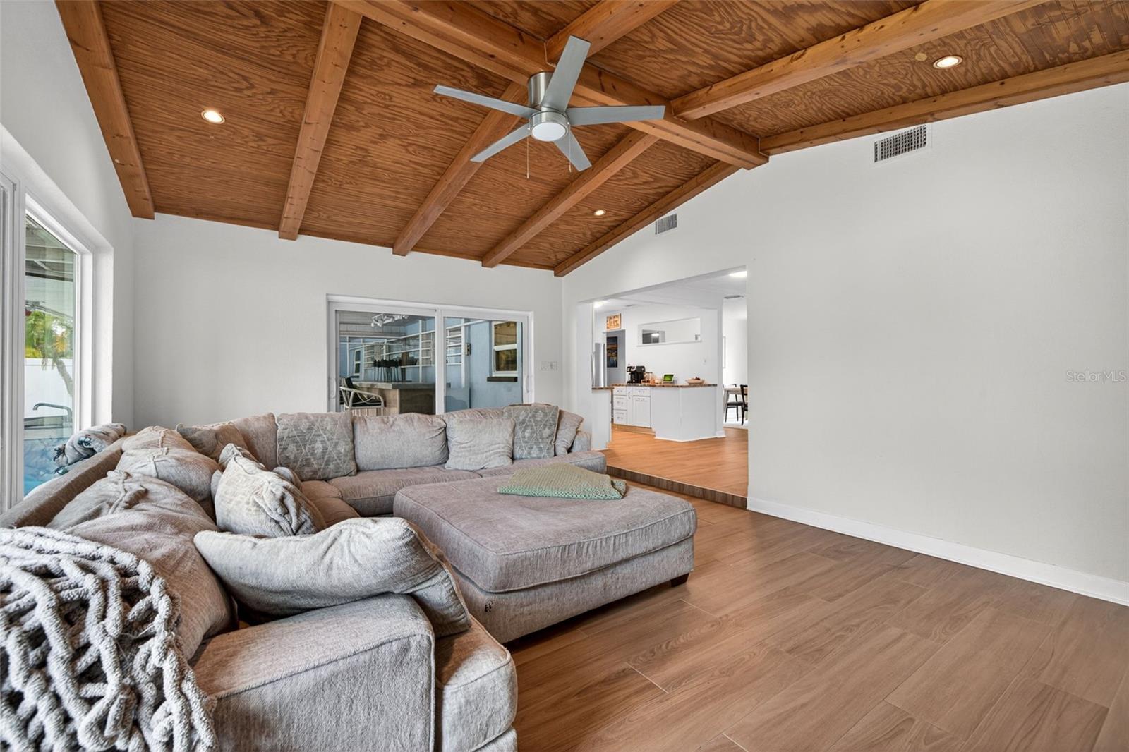 CROSS BAYOU ESTATES - Residential