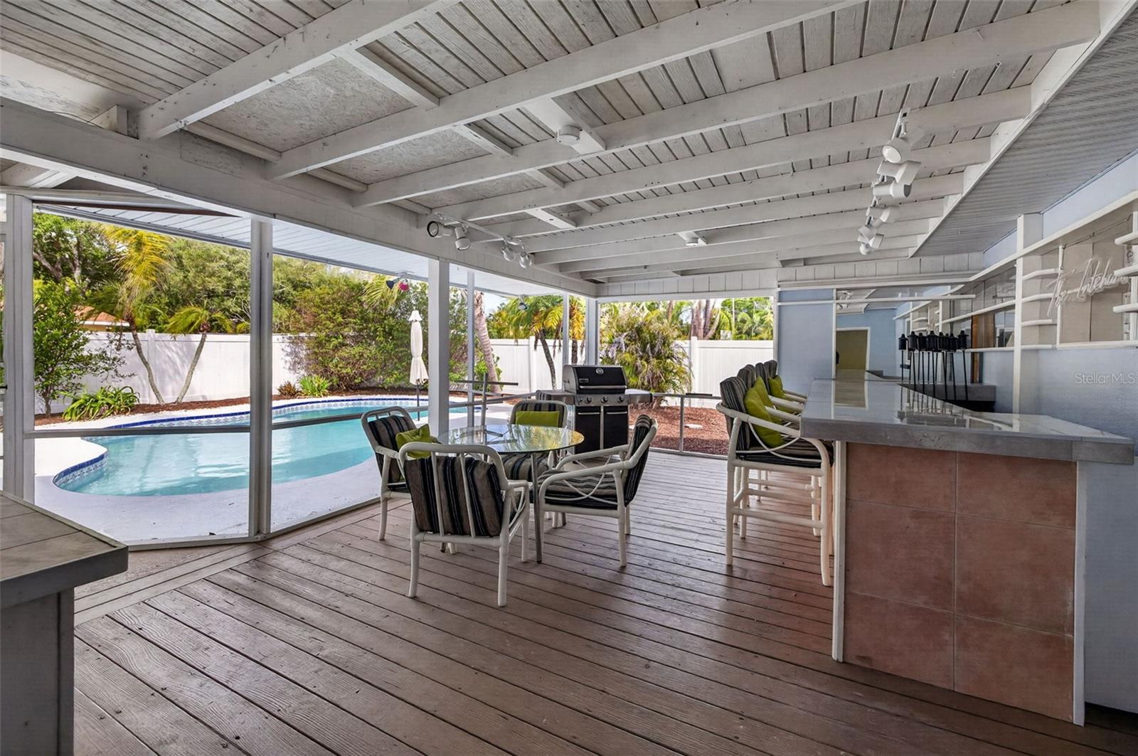 CROSS BAYOU ESTATES - Residential