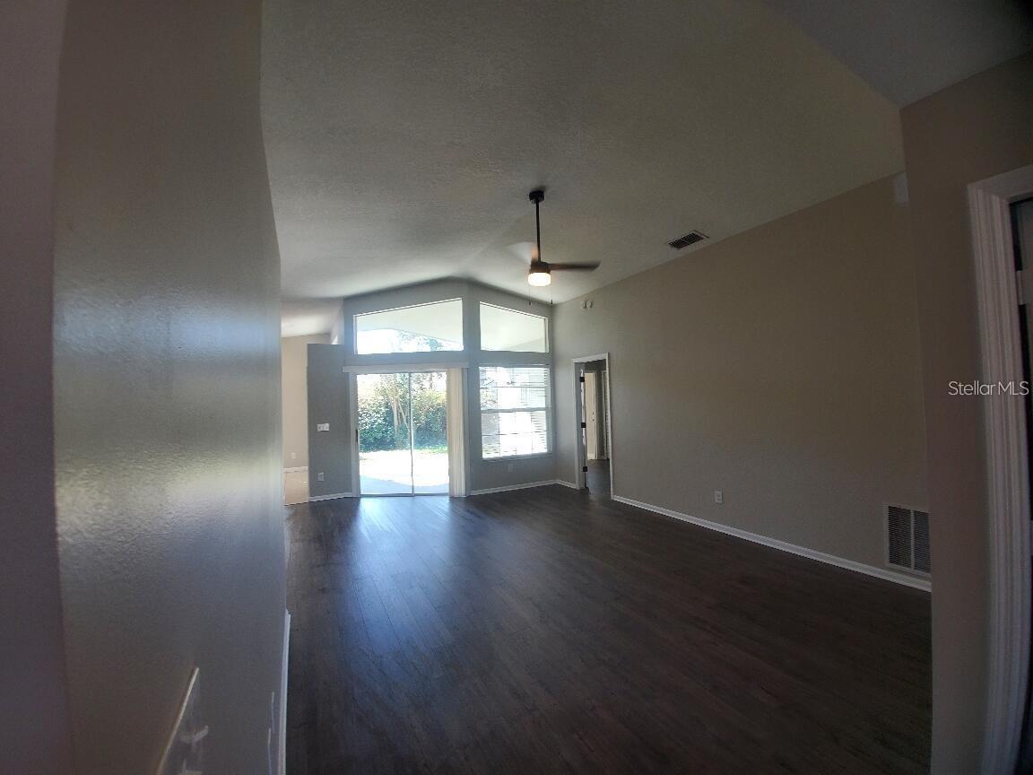 PEMBROOKE - Residential Lease