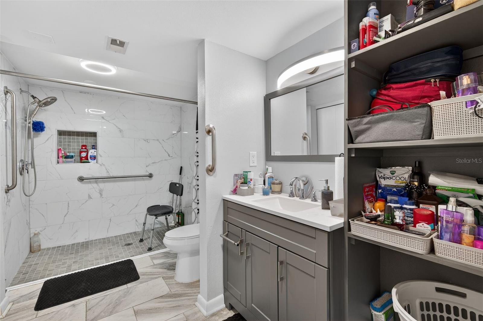 SHADOW LAKES CONDO - Residential