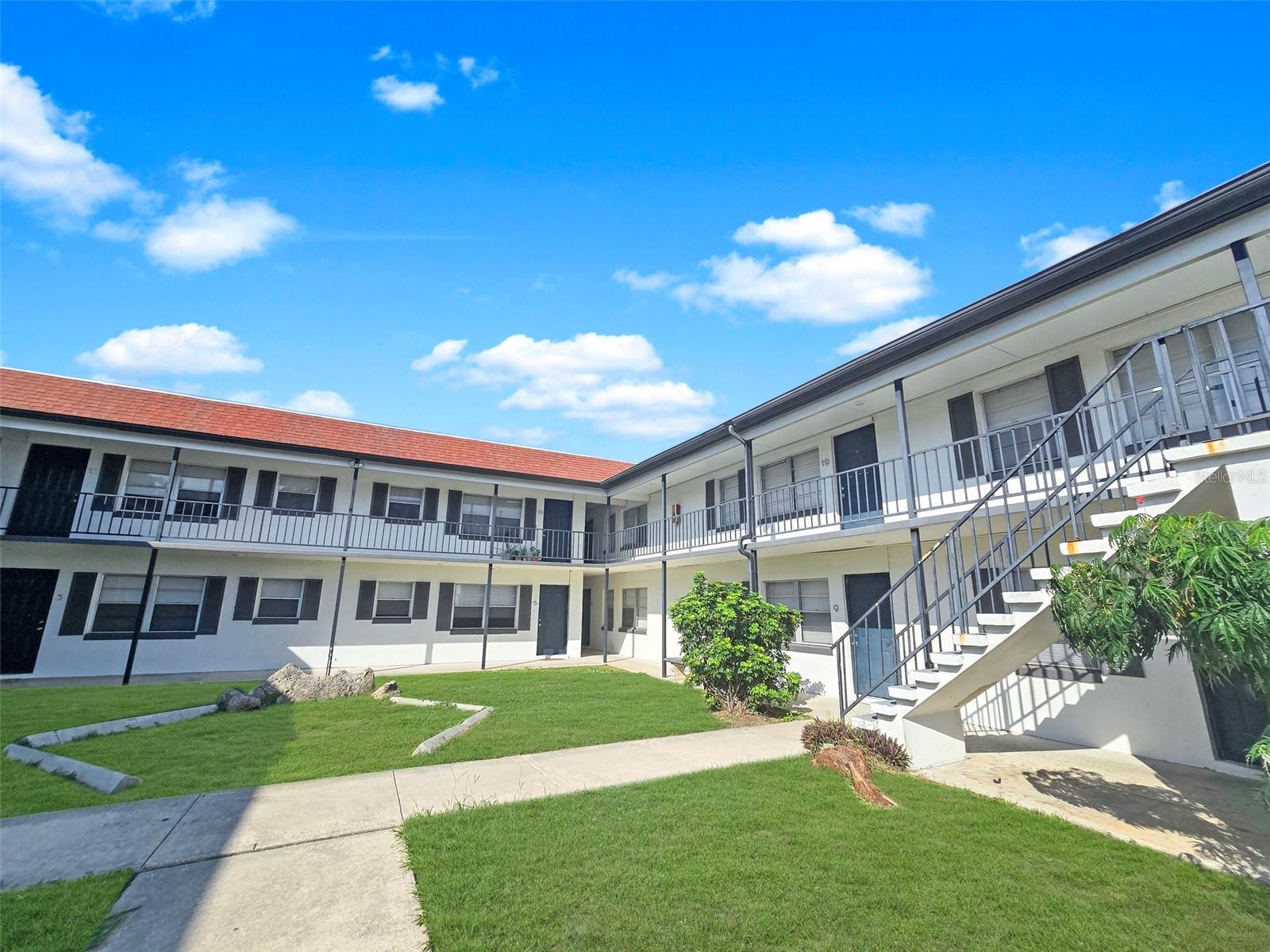 ACREAGE - Residential Income