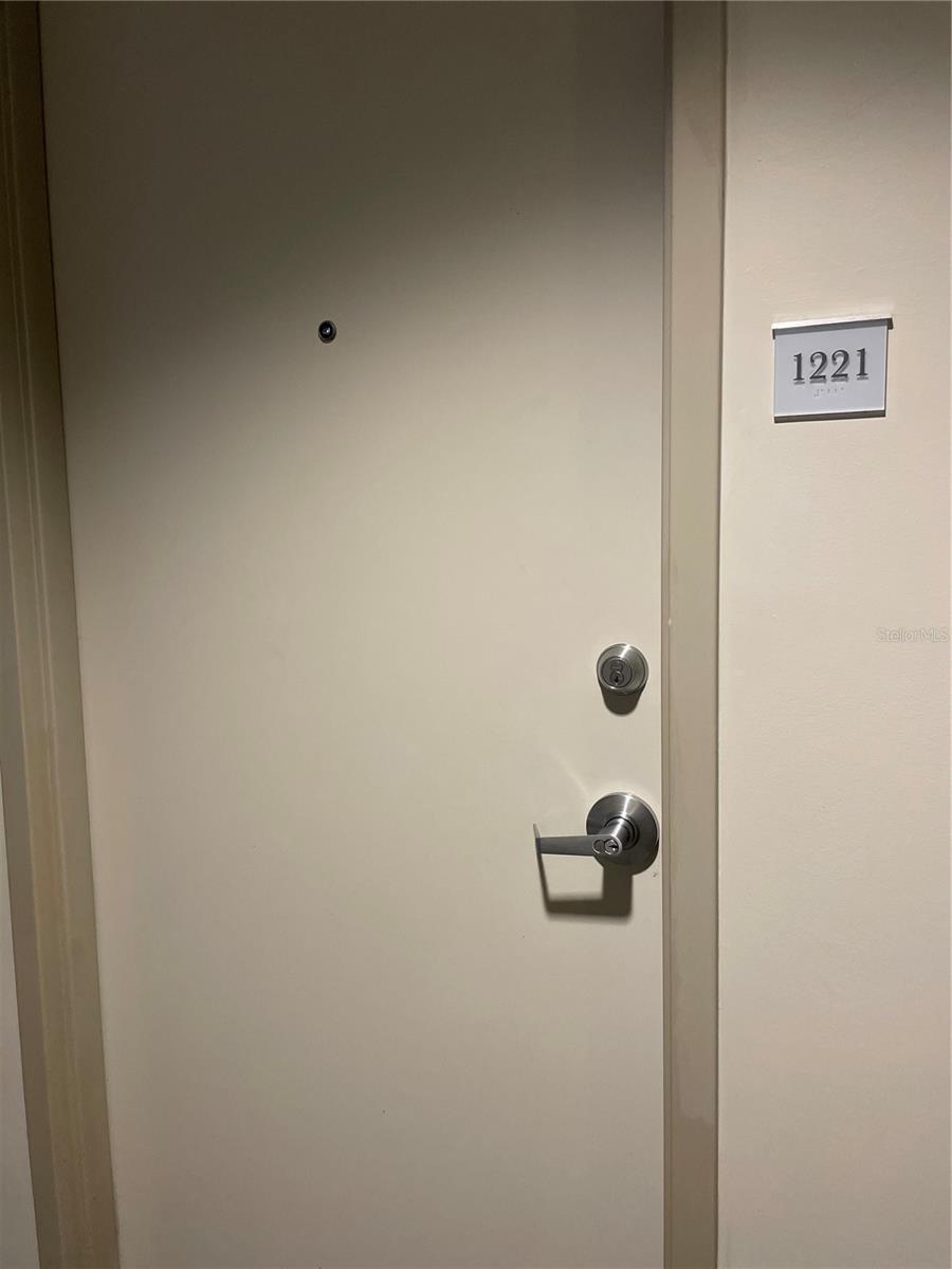 VUE/LK EOLA - Residential Lease