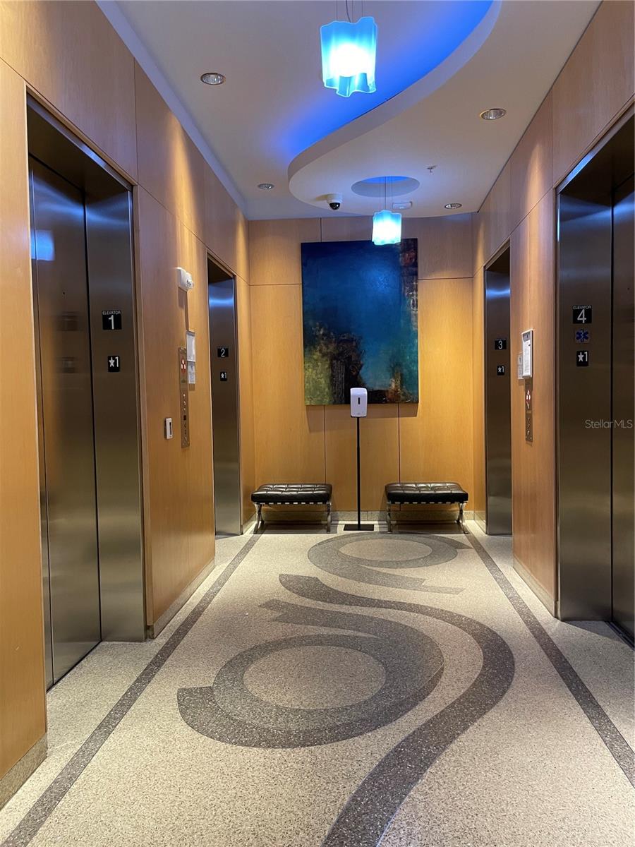 VUE/LK EOLA - Residential Lease