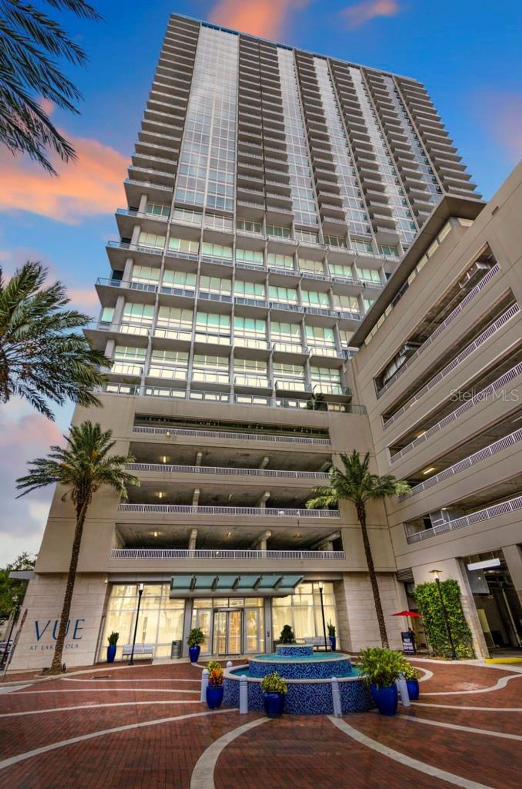 Photo of 150 E Robinson Street #1221, Orlando, FL 32801 (MLS # O6386568)