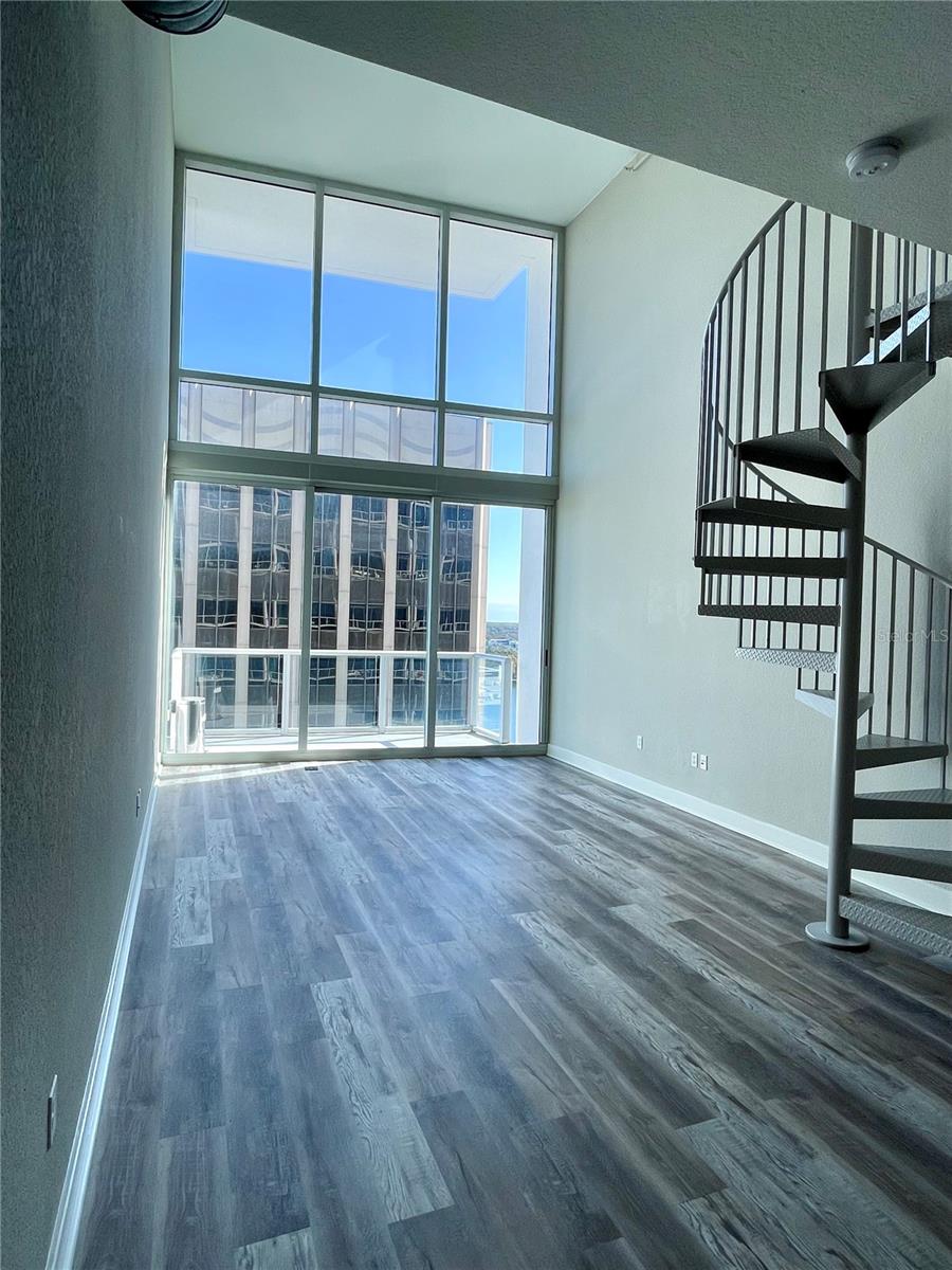 VUE/LK EOLA - Residential Lease