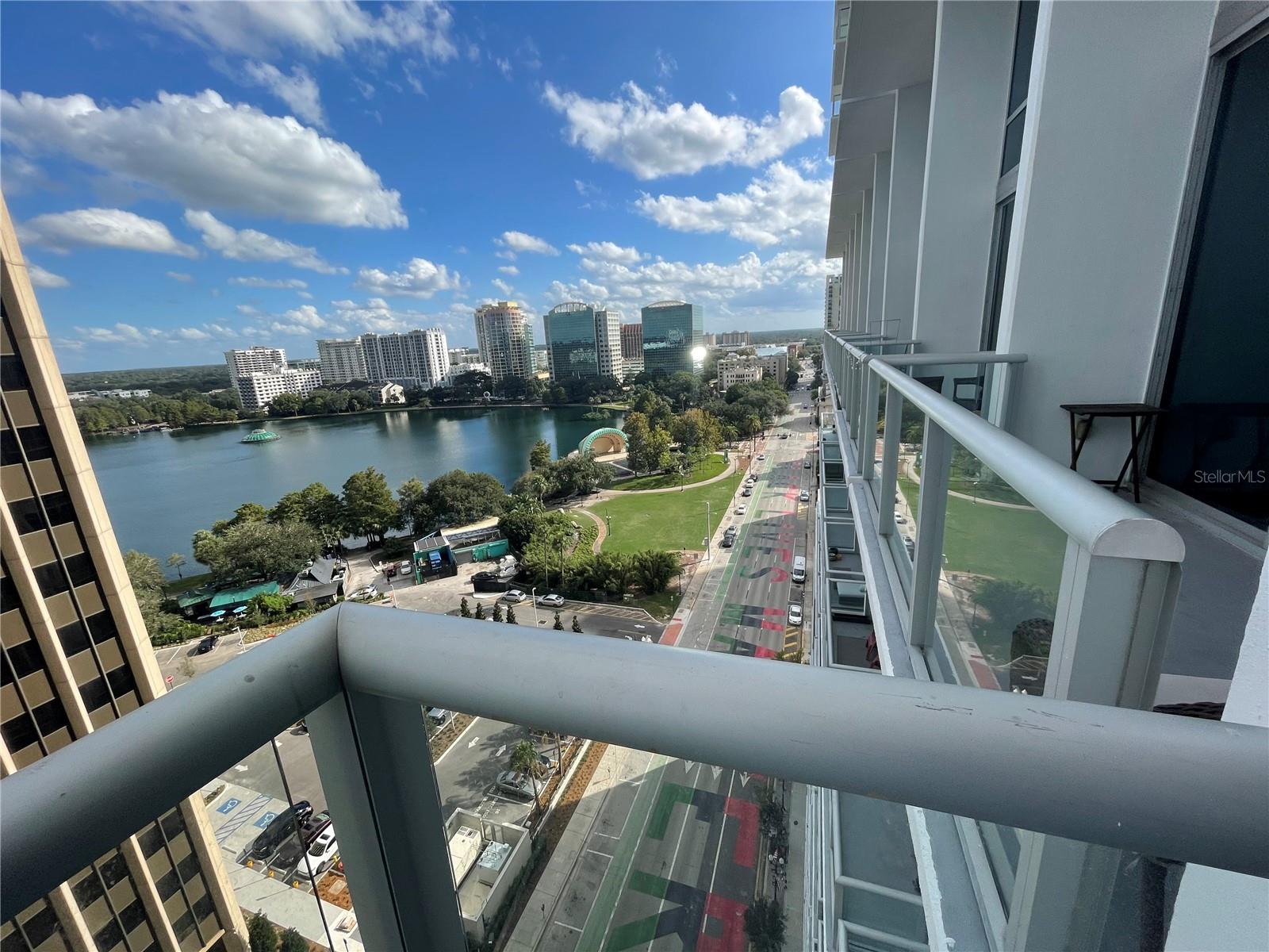 VUE/LK EOLA - Residential Lease