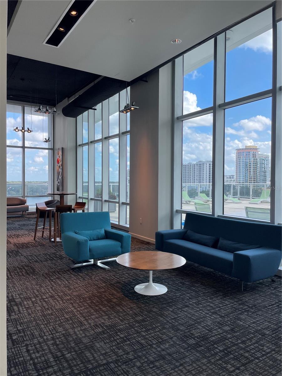 VUE/LK EOLA - Residential Lease