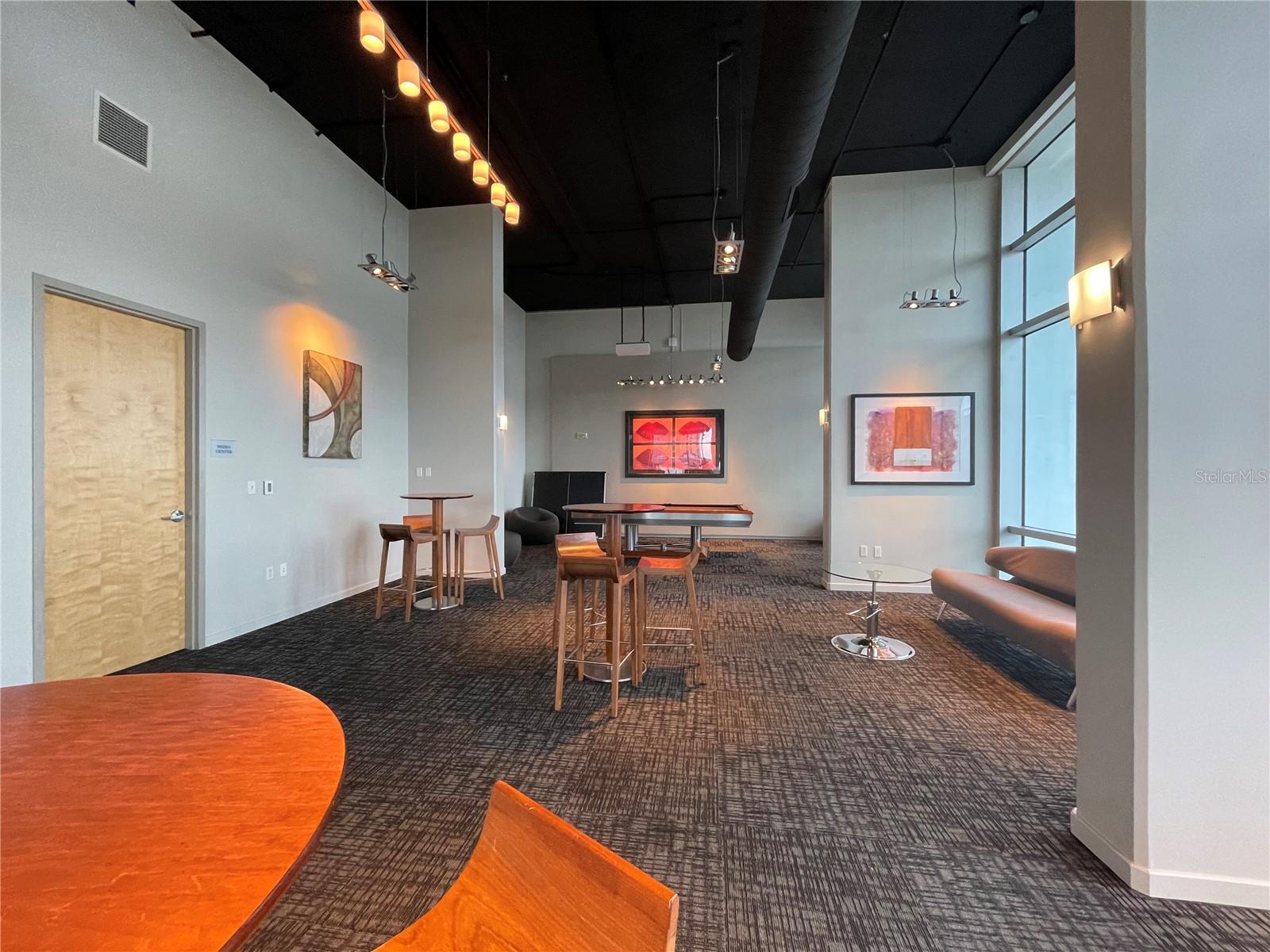 VUE/LK EOLA - Residential Lease