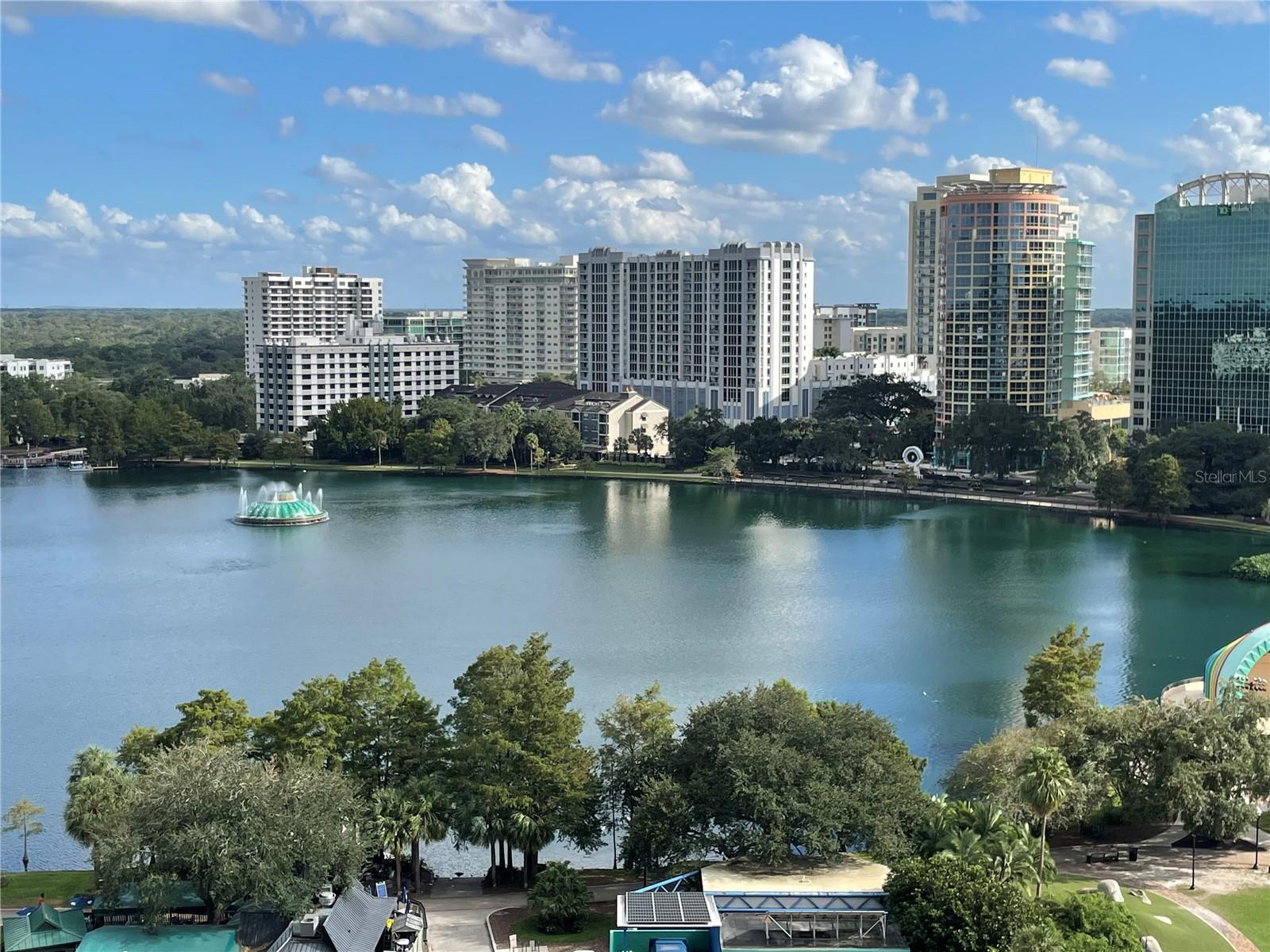 VUE/LK EOLA - Residential Lease