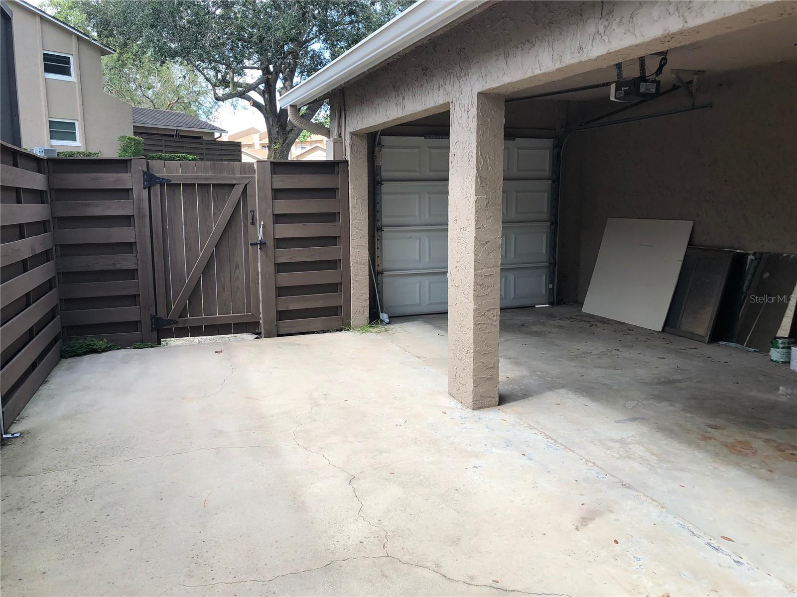 PARK LAKE TWNHS PH 02 - Residential