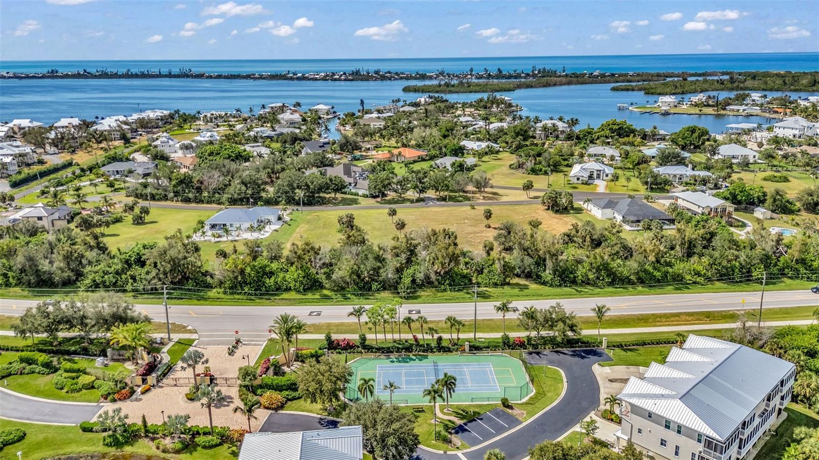 LANDINGS CORAL CRK - Residential