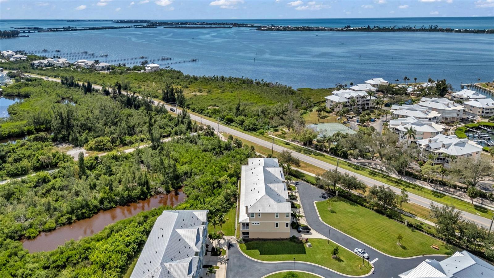 LANDINGS CORAL CRK - Residential