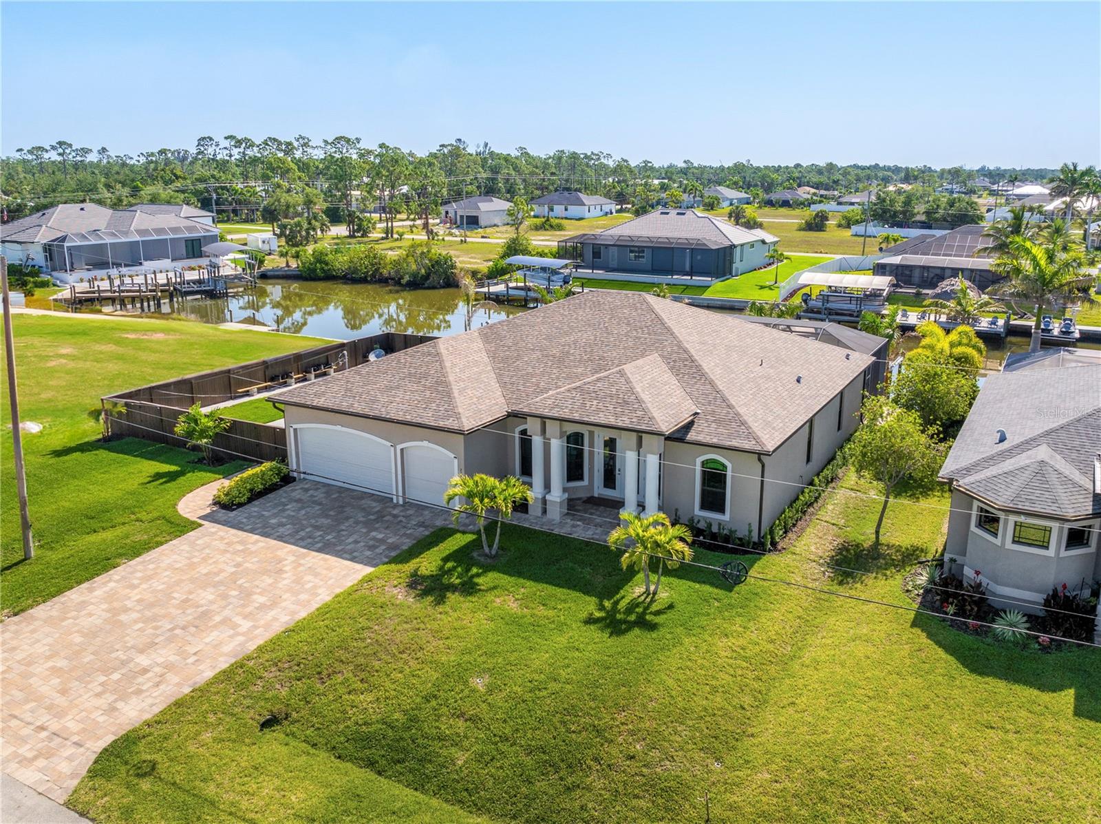 CAPE CORAL - Residential