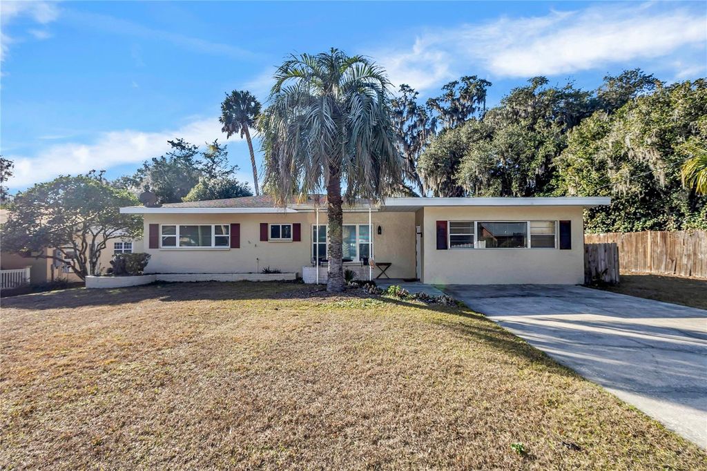 Photo of 11636 Osceola Road, Dunnellon, FL 34431 (MLS # OM717408)