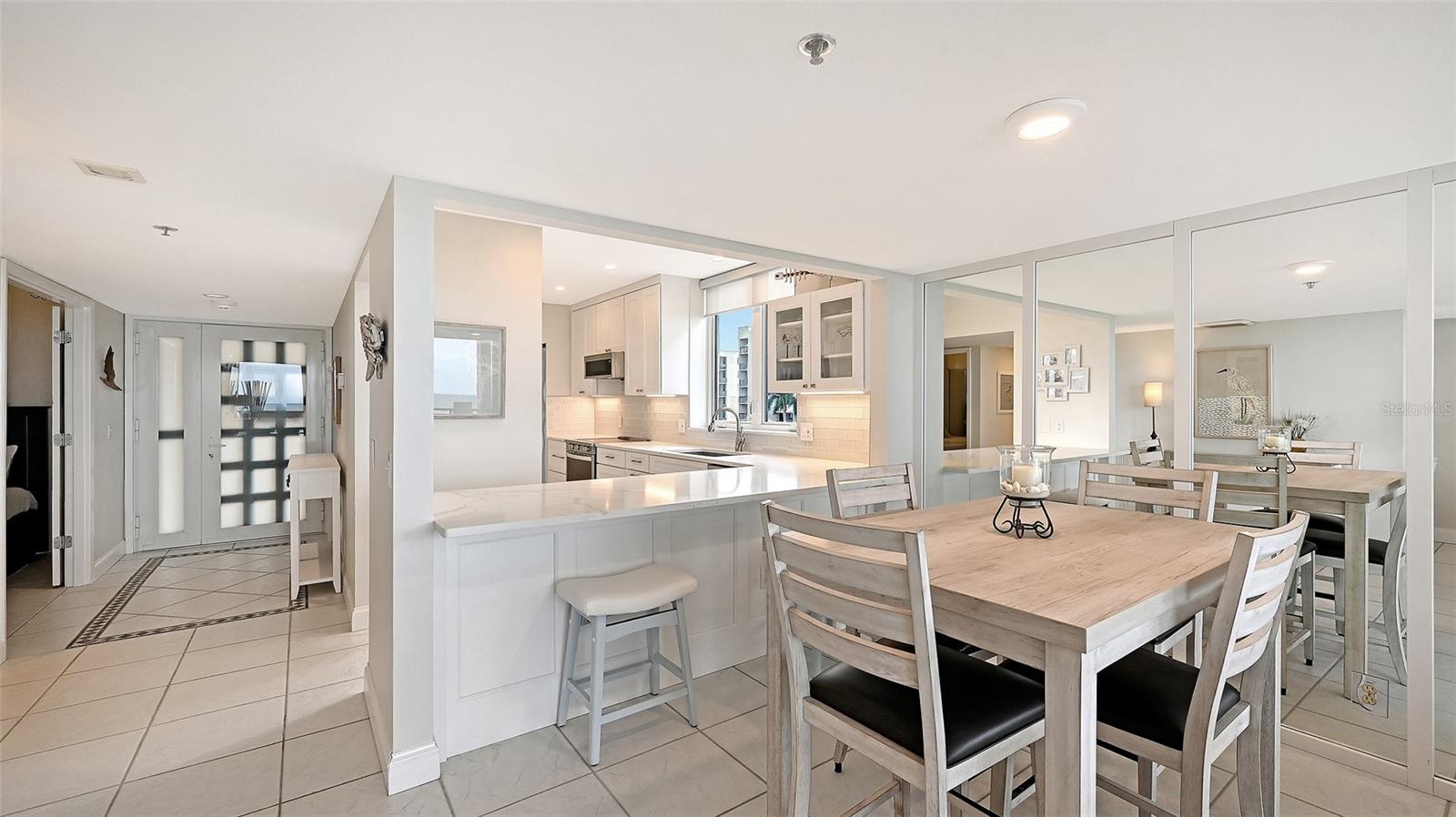 BEACHPLACE I - Residential