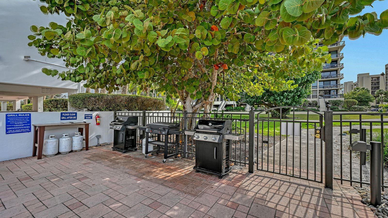 BEACHPLACE I - Residential