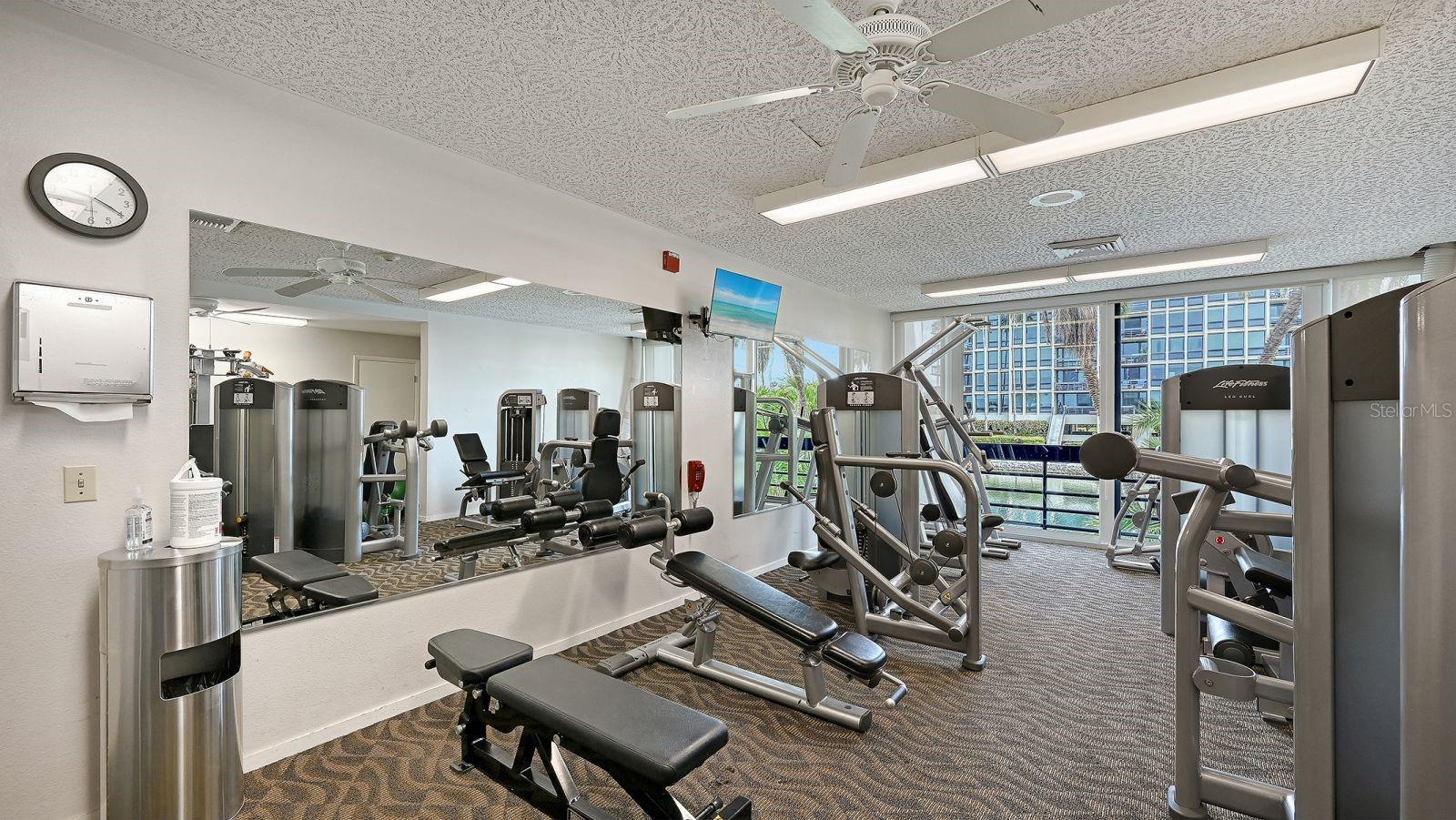 BEACHPLACE I - Residential