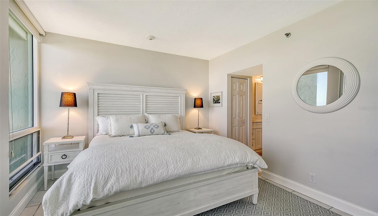 BEACHPLACE I - Residential