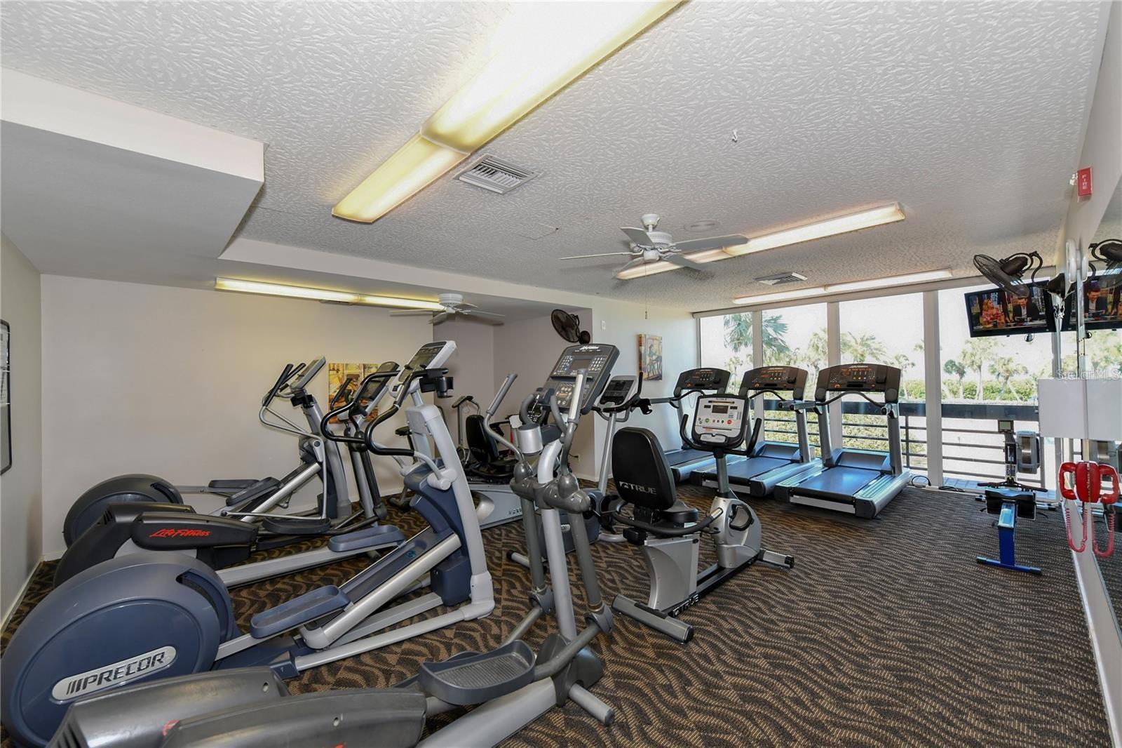 BEACHPLACE I - Residential