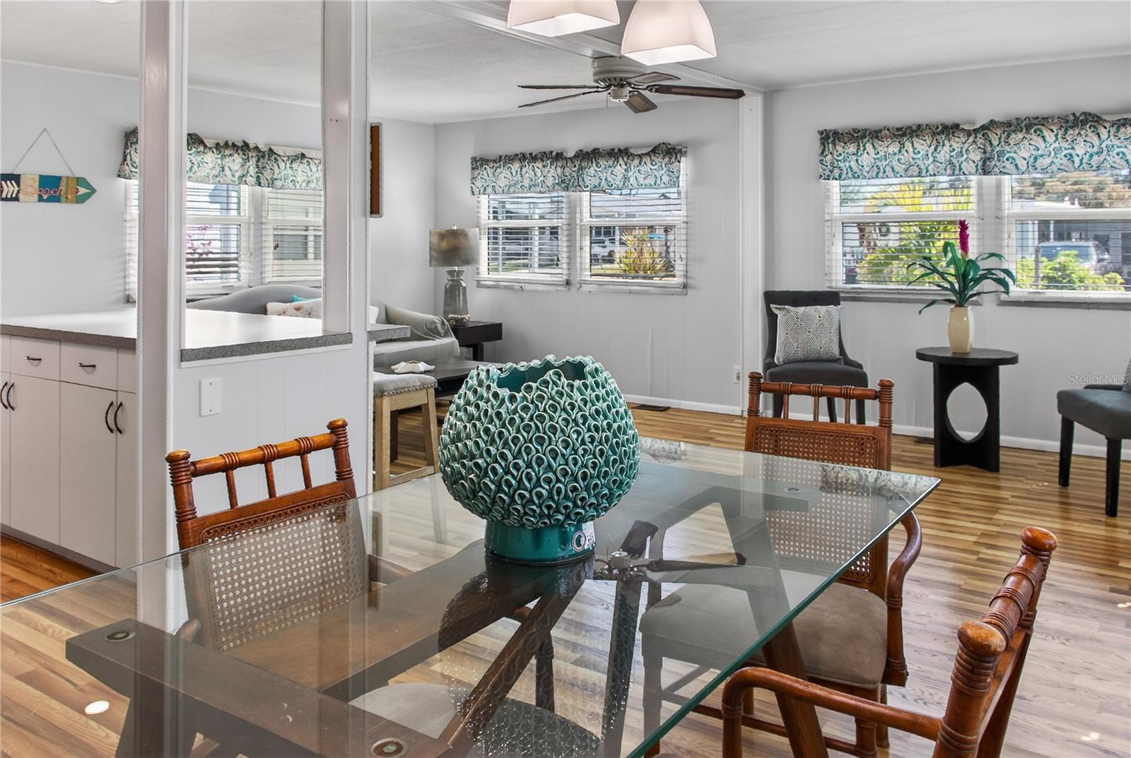 COUNTRY CLUB ESTATES - Residential