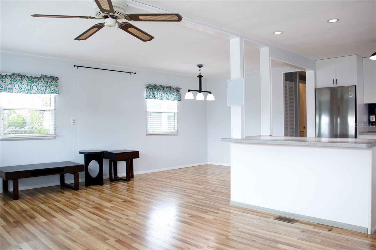 COUNTRY CLUB ESTATES - Residential