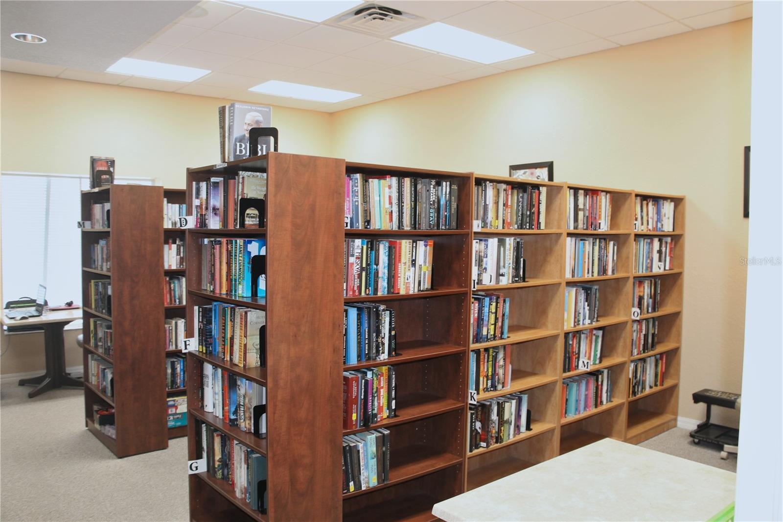 COUNTRY CLUB ESTATES - Residential