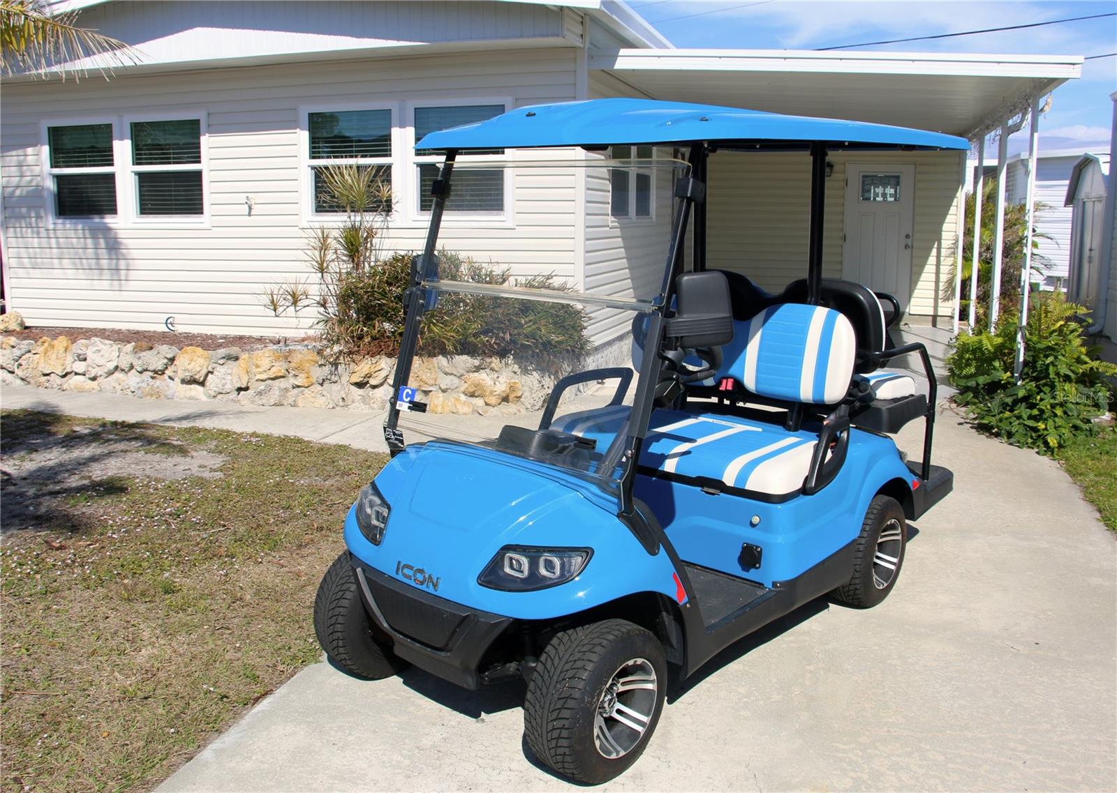 COUNTRY CLUB ESTATES - Residential