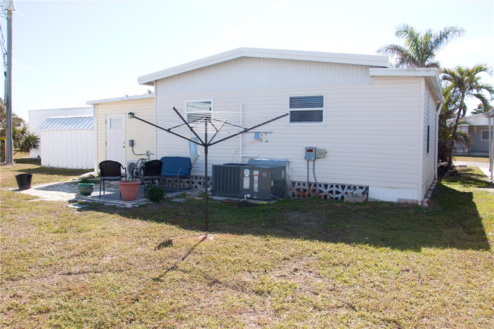 COUNTRY CLUB ESTATES - Residential