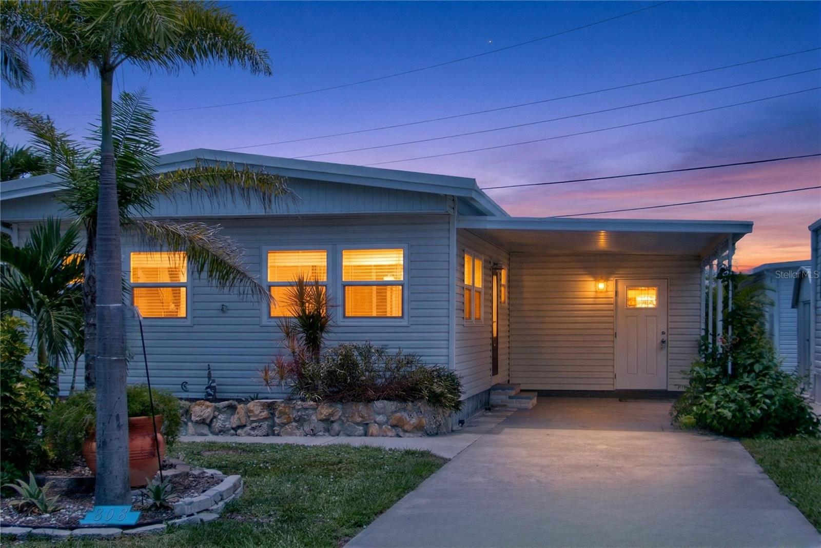 COUNTRY CLUB ESTATES - Residential