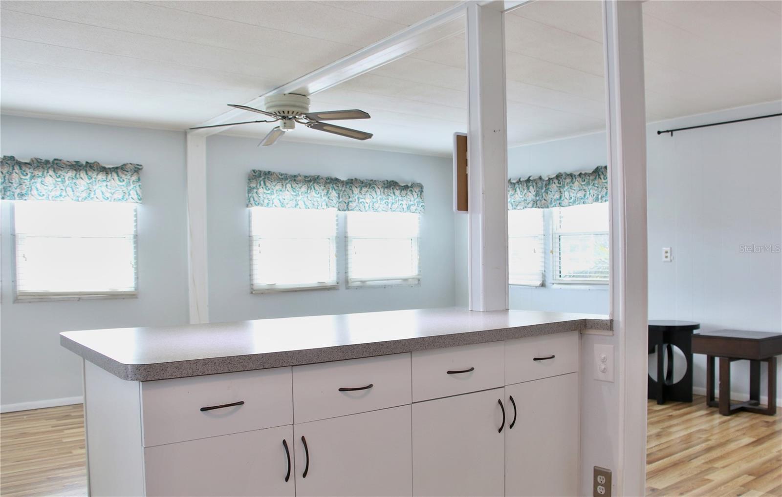 COUNTRY CLUB ESTATES - Residential