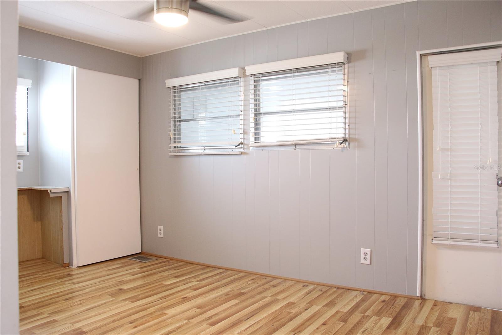 COUNTRY CLUB ESTATES - Residential