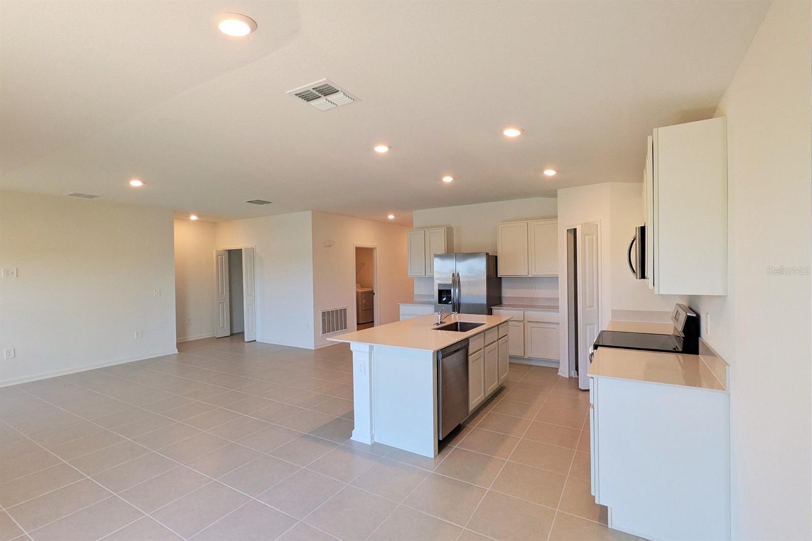 HUNT CLUB/LK WALES PH 1 - Residential Lease