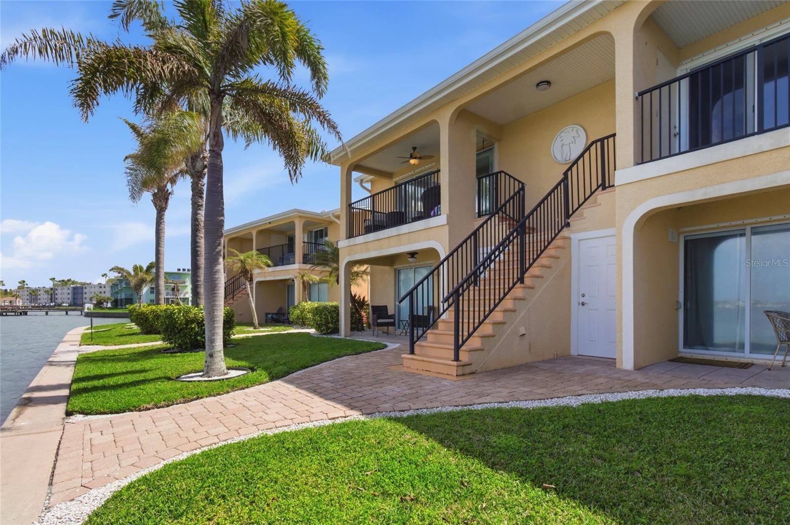 COCONUT VILLAS OF DUNEDIN CONDO - Residential