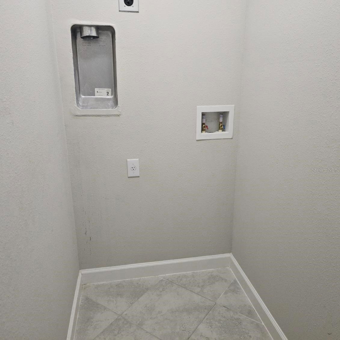 OAKS AT SHADY CREEK PH 2 - Residential Lease