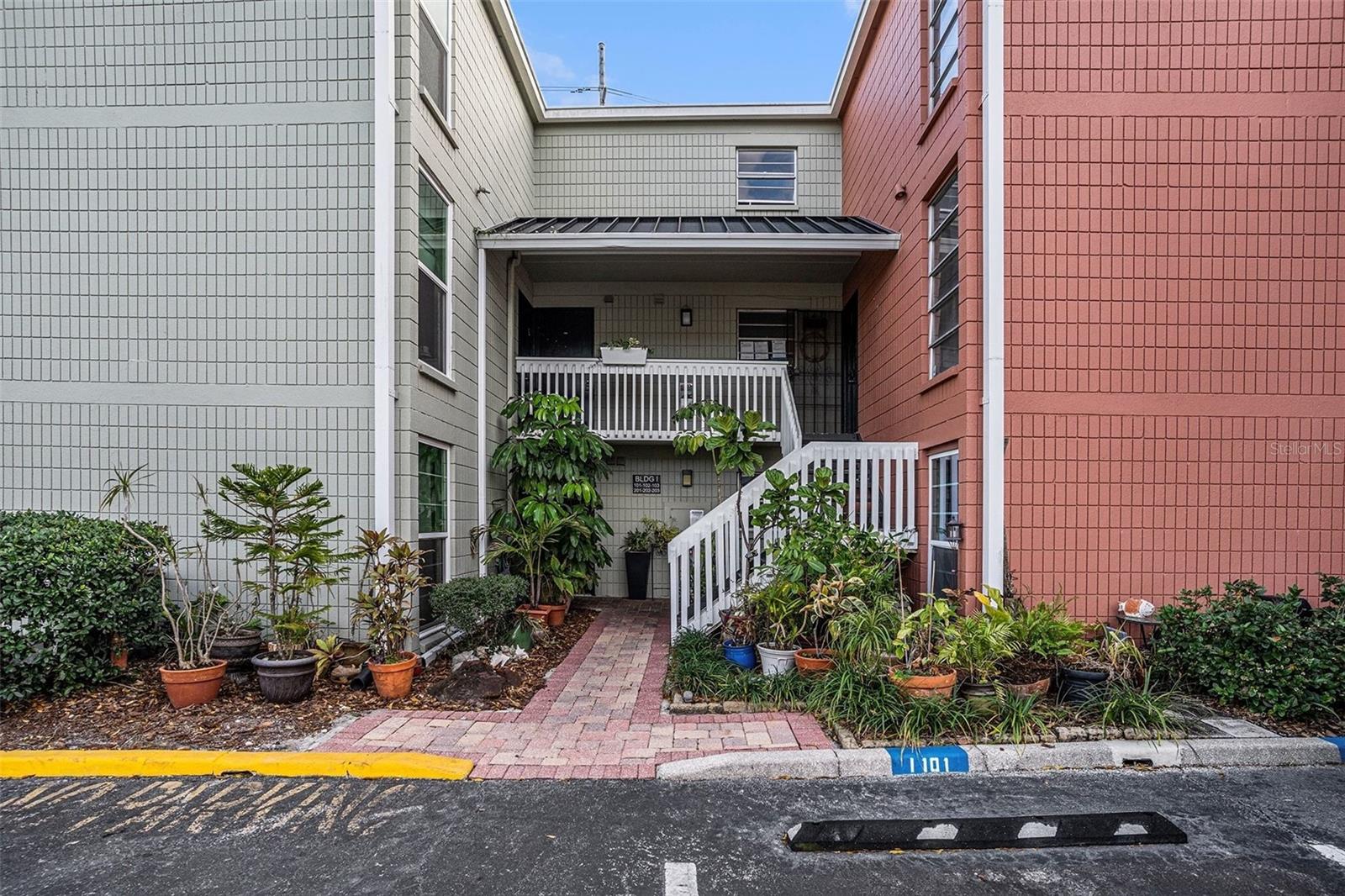 2424 W TAMPA BAY BOULEVARD I103