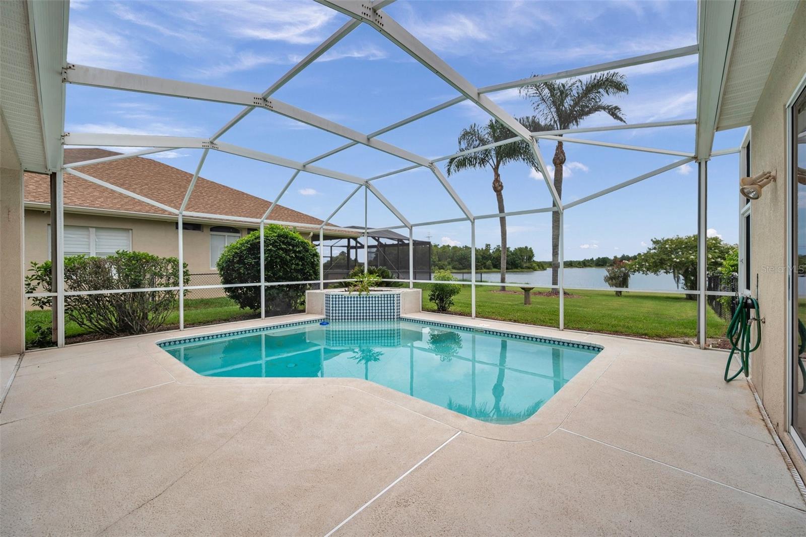 1733 DAYLILY DRIVE