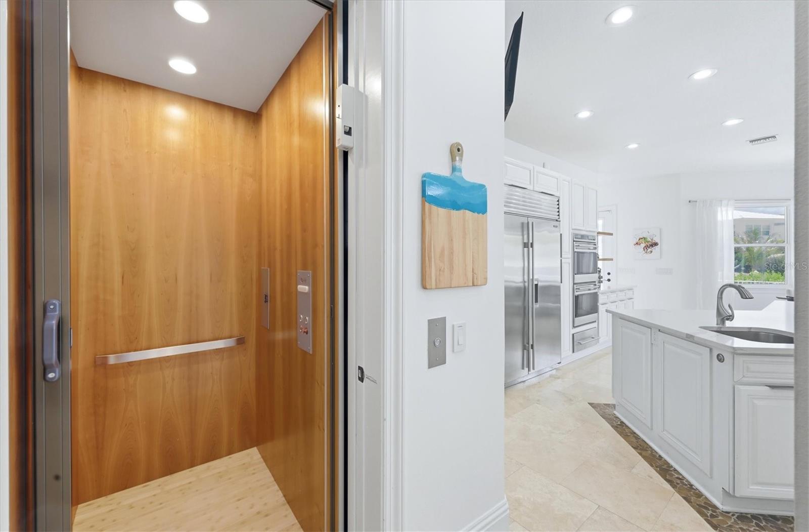 HOLIDAY HARBOR - Residential