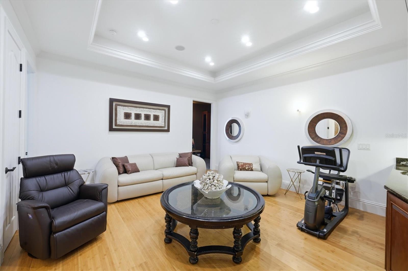 HOLIDAY HARBOR - Residential