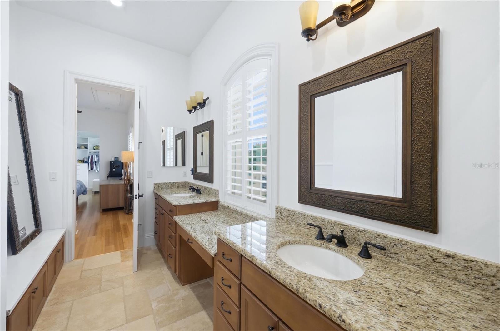 HOLIDAY HARBOR - Residential