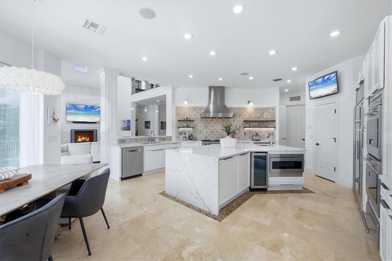 HOLIDAY HARBOR - Residential