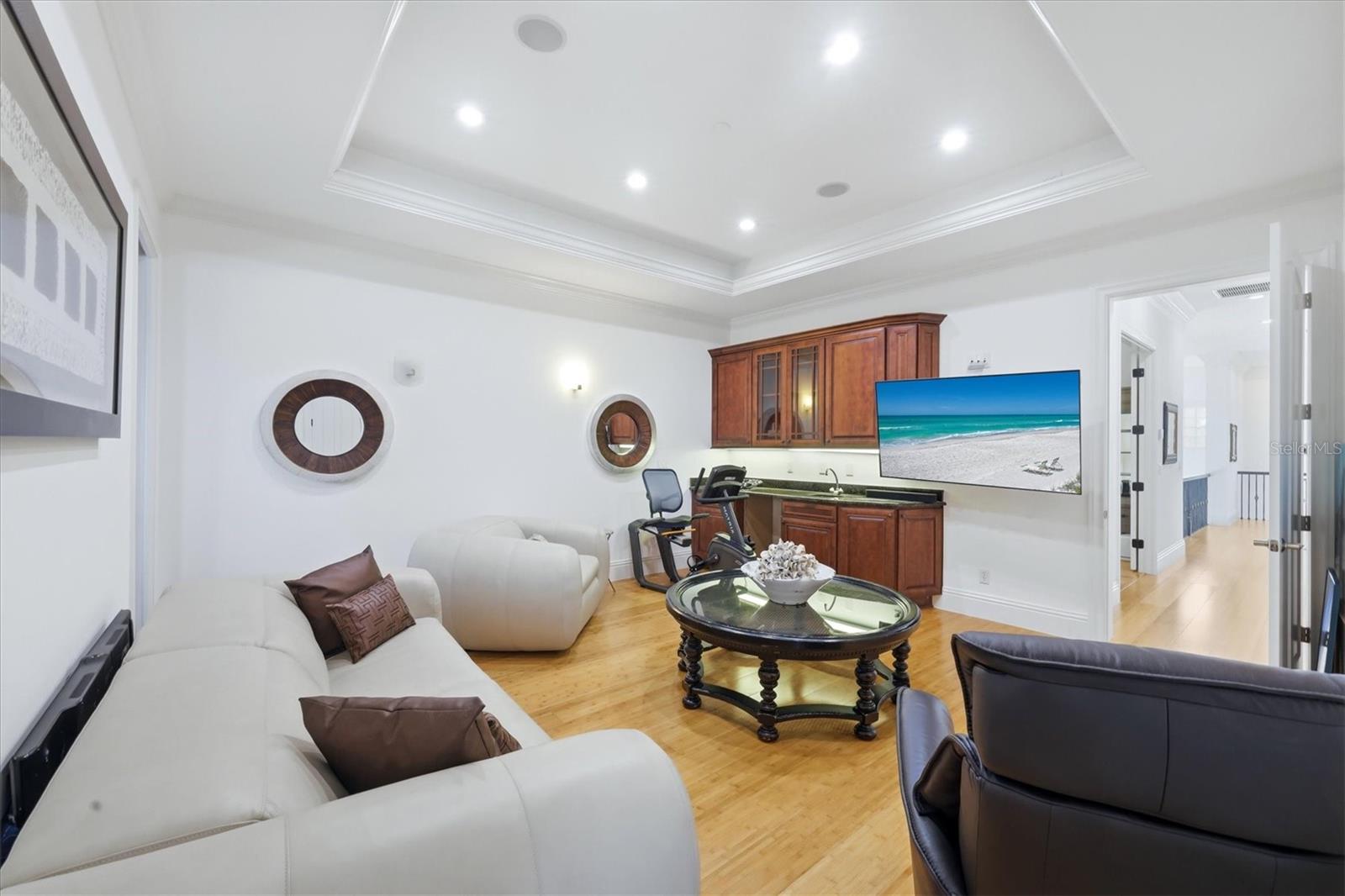 HOLIDAY HARBOR - Residential