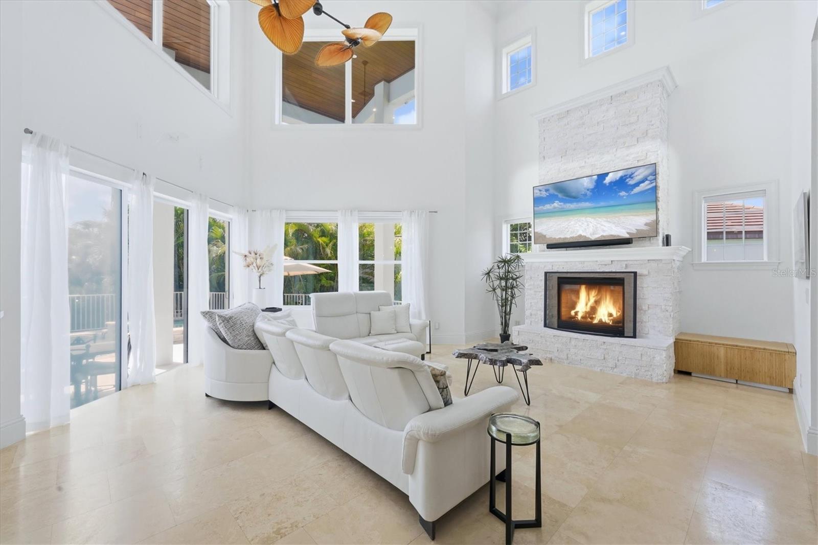 HOLIDAY HARBOR - Residential