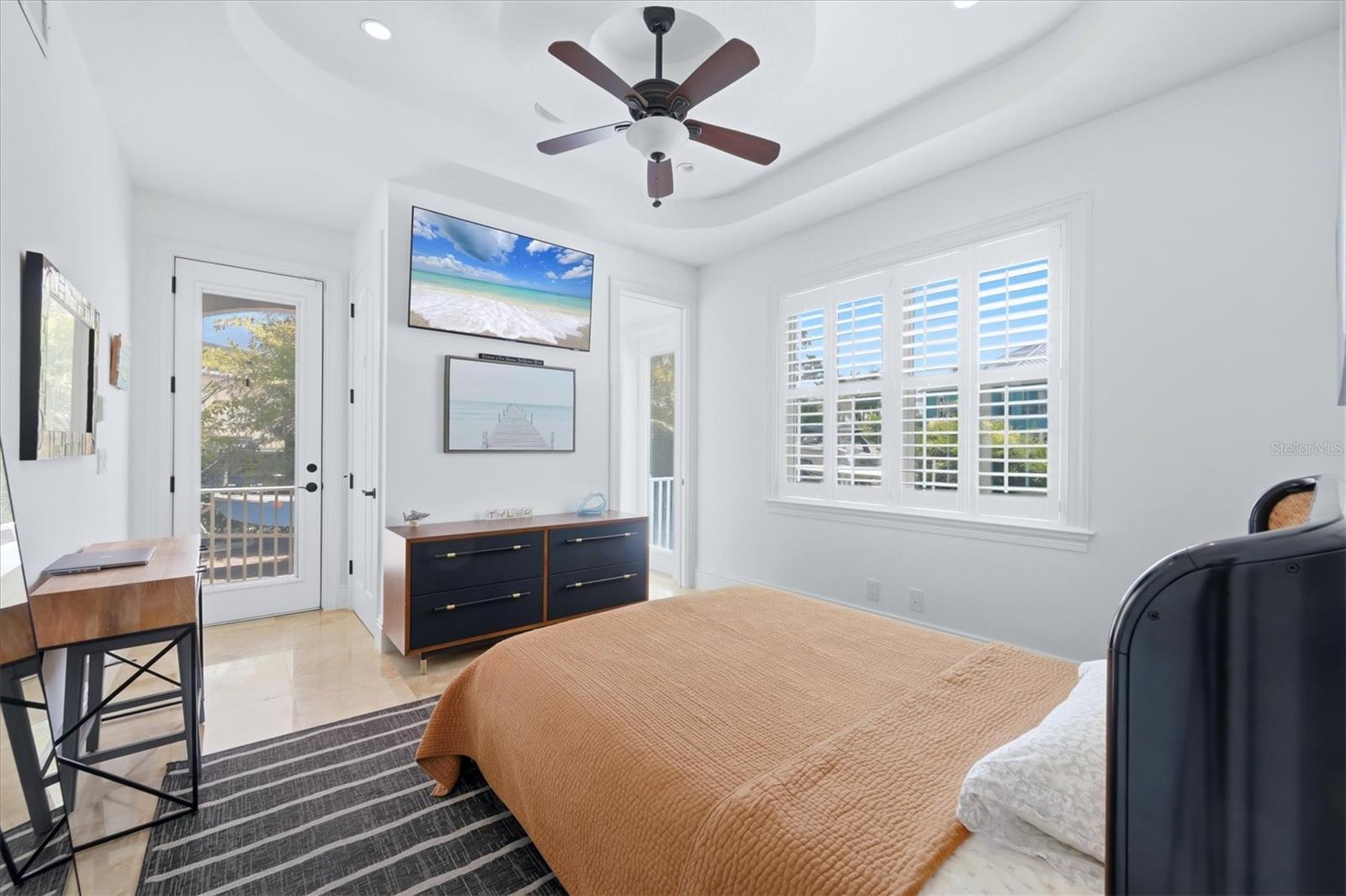 HOLIDAY HARBOR - Residential