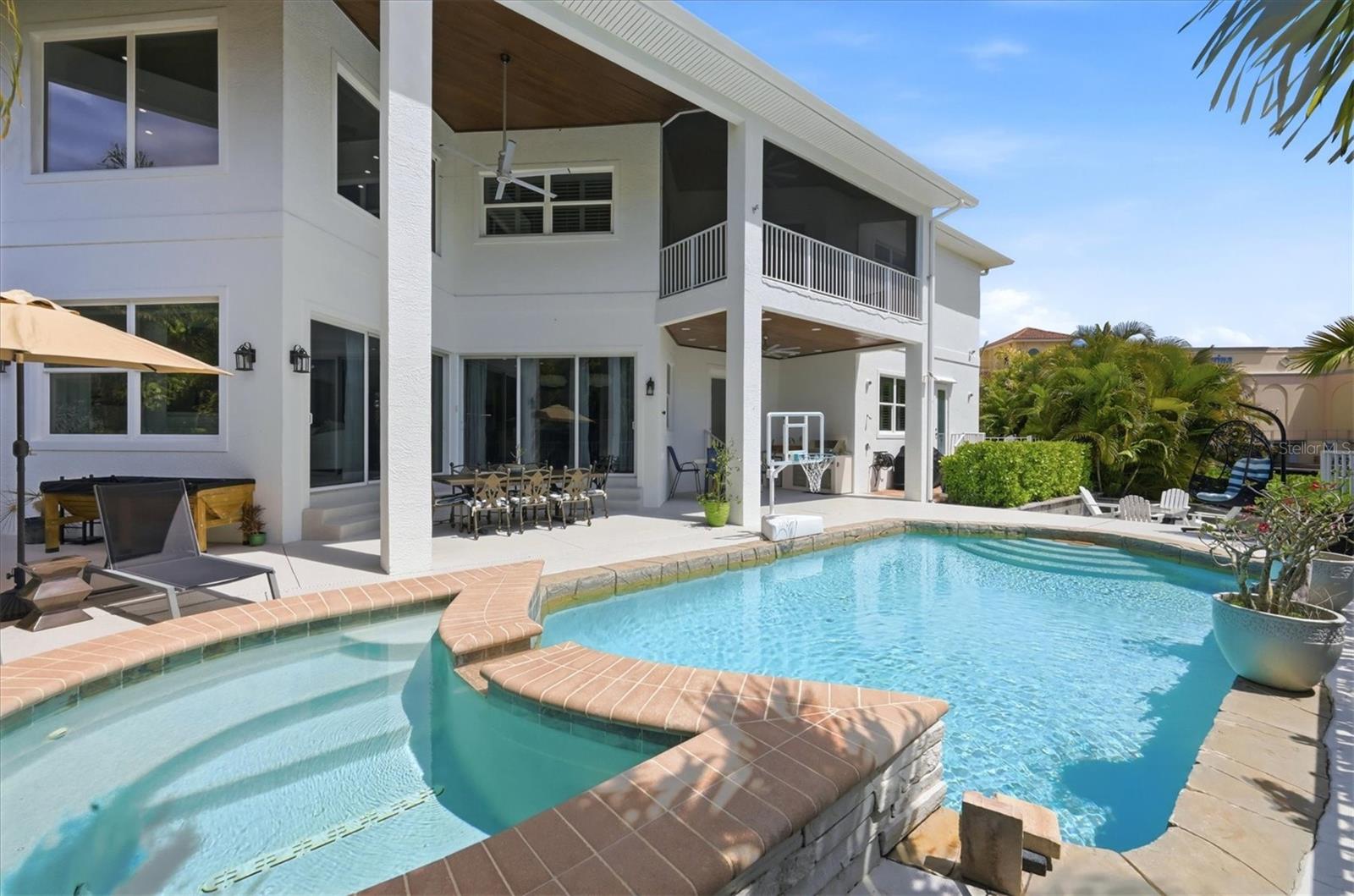 HOLIDAY HARBOR - Residential