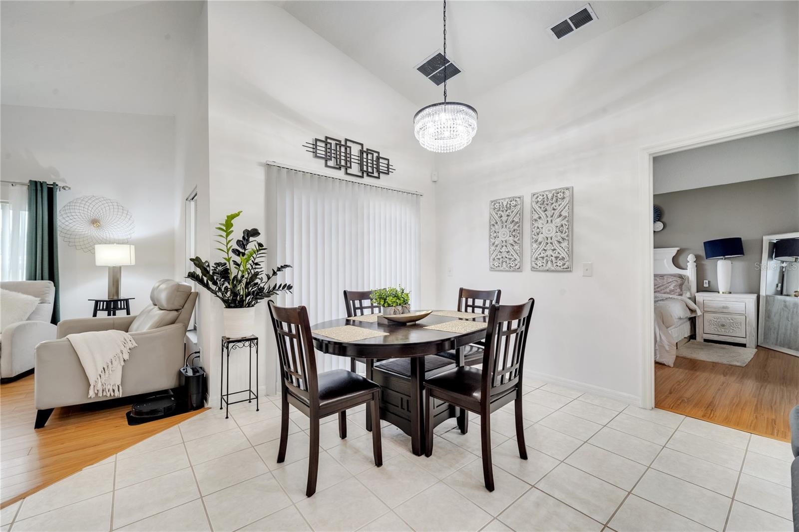 9736 HERON POINTE DRIVE