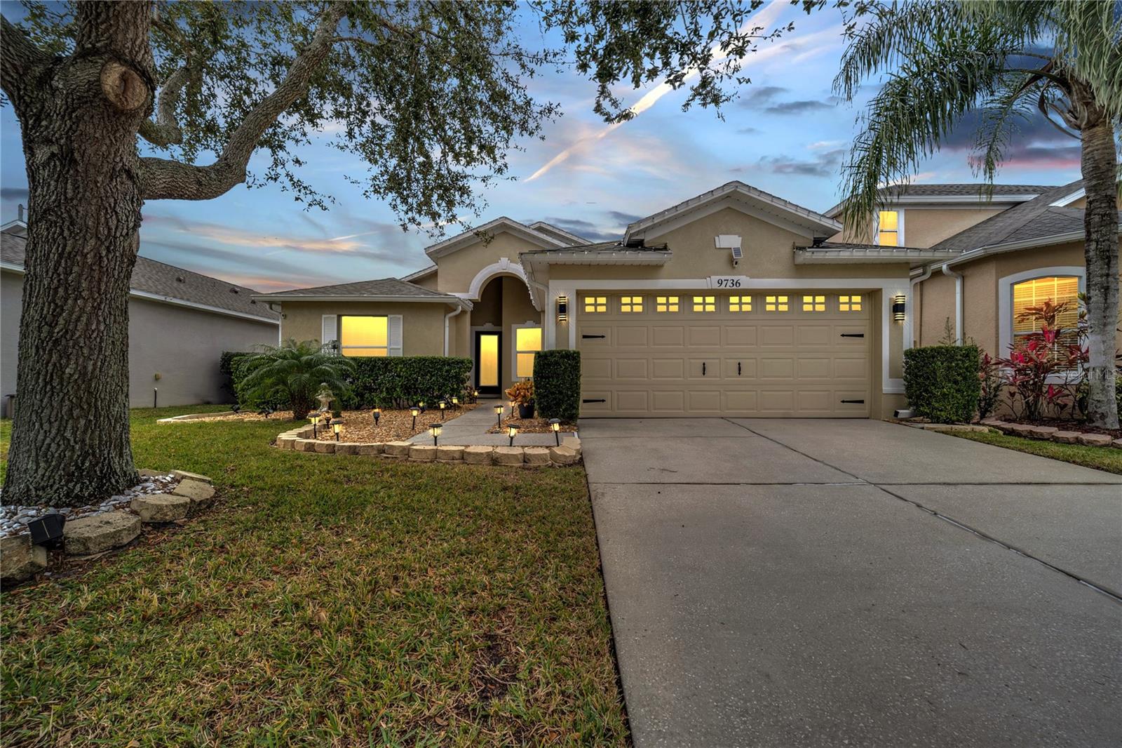9736 HERON POINTE DRIVE