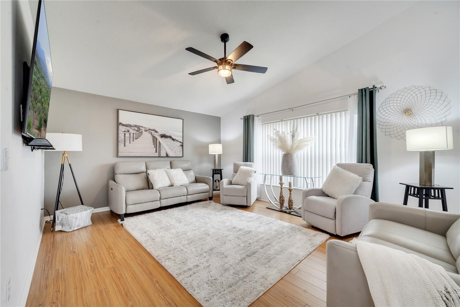 9736 HERON POINTE DRIVE