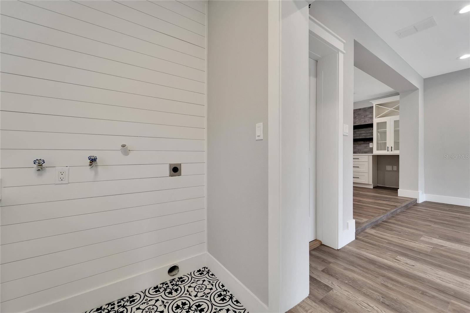 GLENWOOD ESTATES ADD - Residential Lease